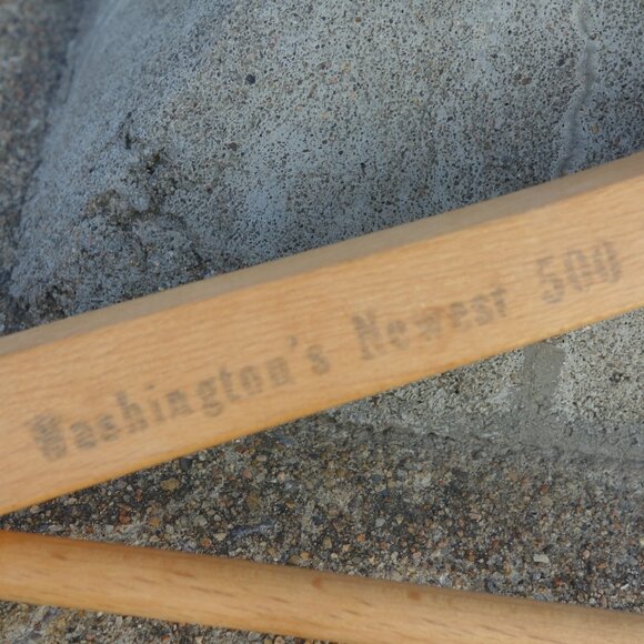 Vintage Ambassador Washington's 500 Room Downtown Hotel Wood Hanger - Picture 4 of 14